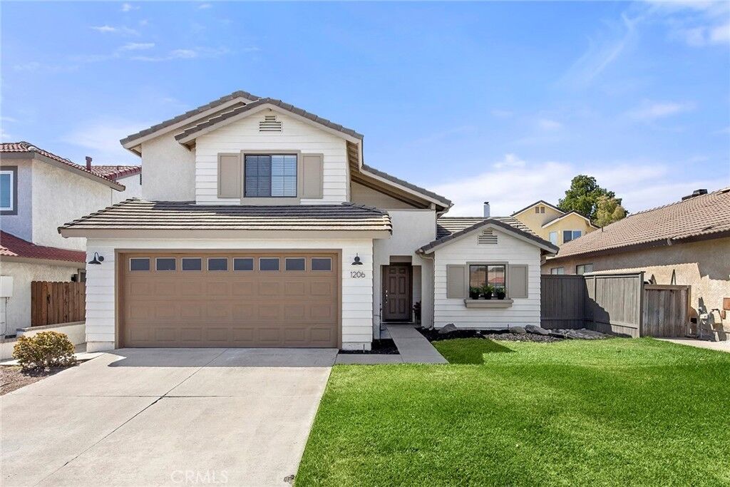 Property Photo:  1206 Willowspring Ln  CA 92882 