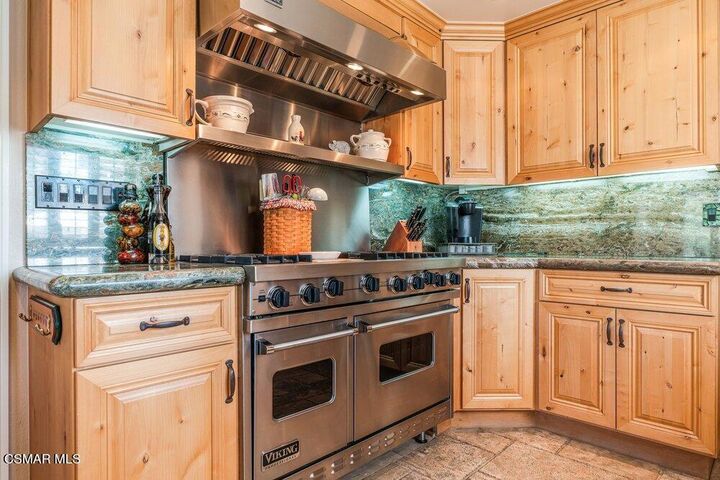 Property Photo: 5301 Cedarhaven Drive CA 91301