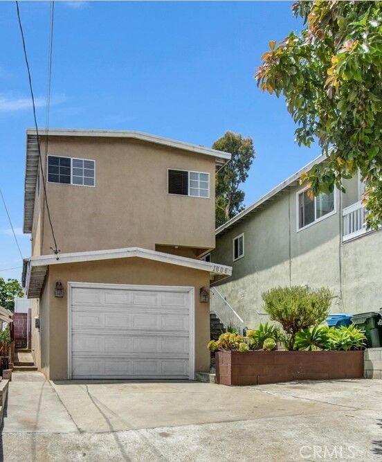 Property Photo:  1606 Armour  CA 90278 