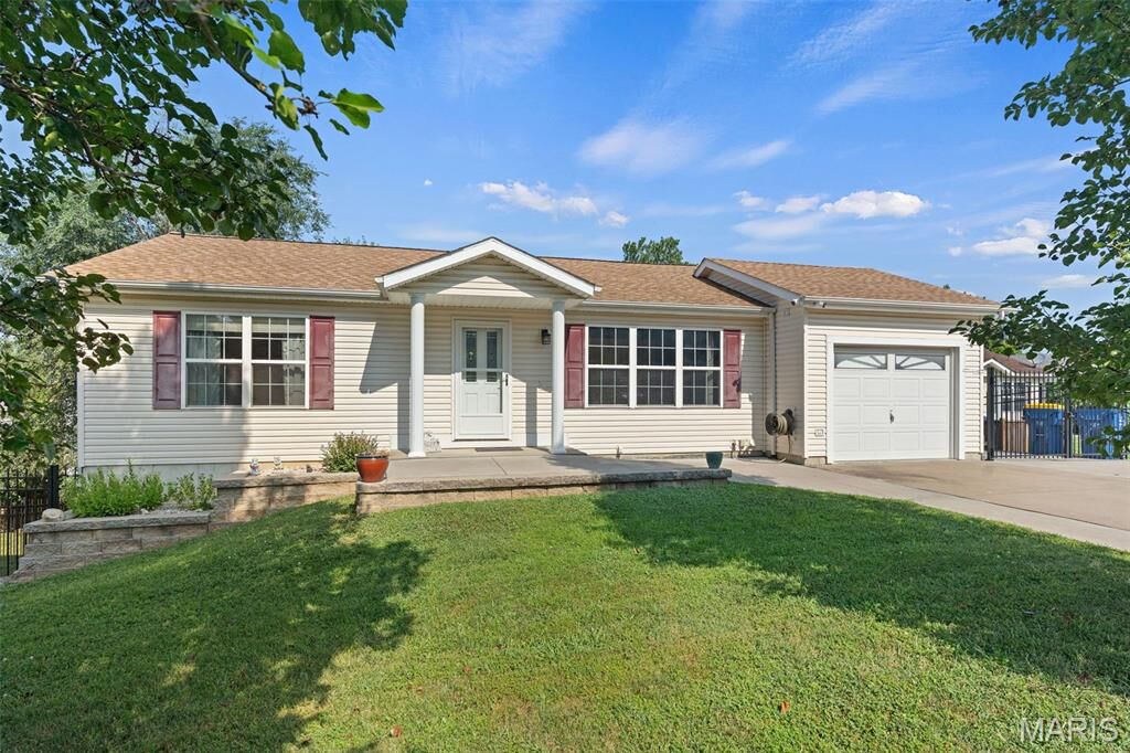 Property Photo: 238 Grand Central Drive MO 63084