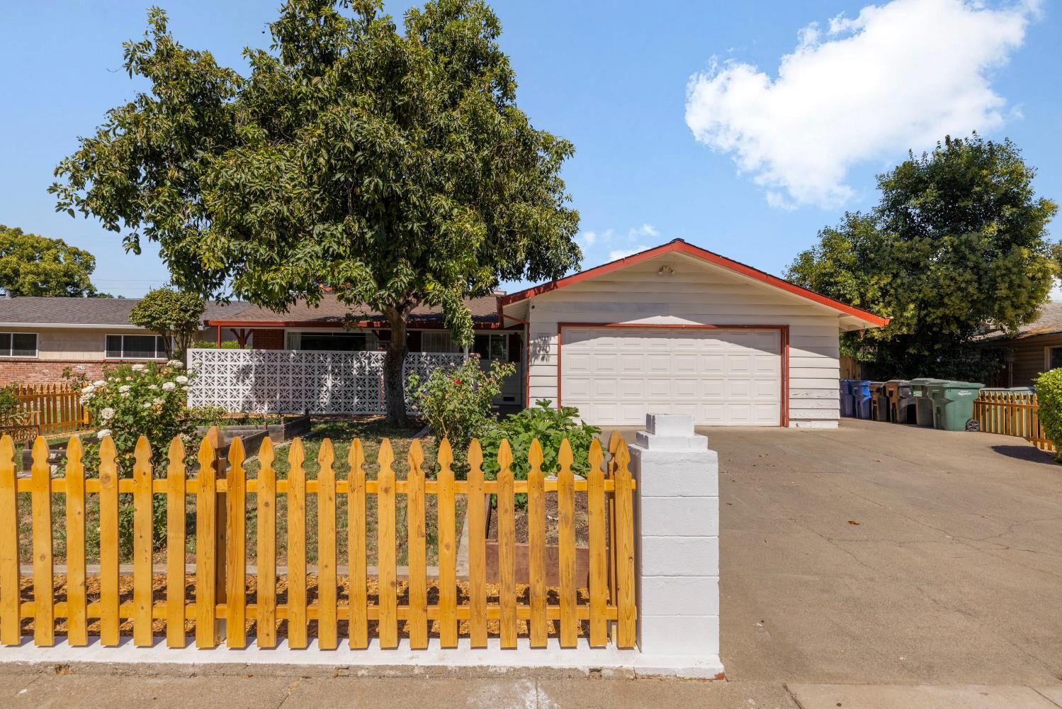 Property Photo: 9133 Rosewood Drive CA 95826