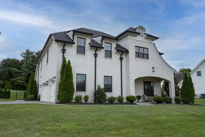 Property Photo: 109 Fields Pl TN 37066