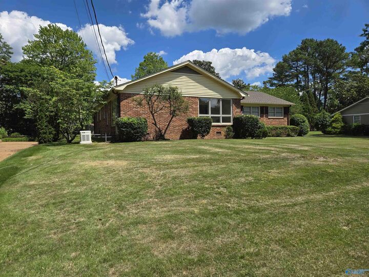 Property Photo:  7811 Haven Street  AL 35802 
