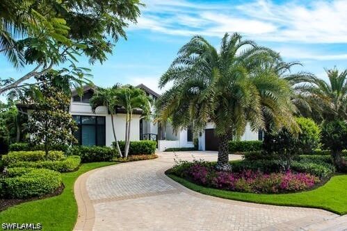 Property Photo: 595 Regatta Road FL 34103