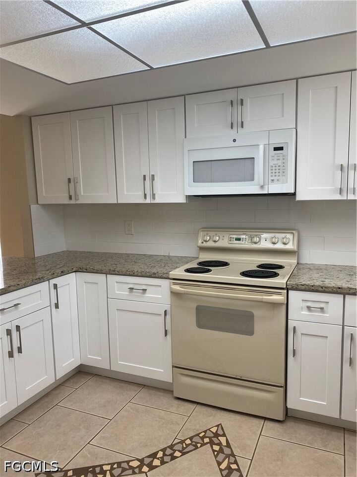 Property Photo:  15370 Transit Court 106  FL 33917 