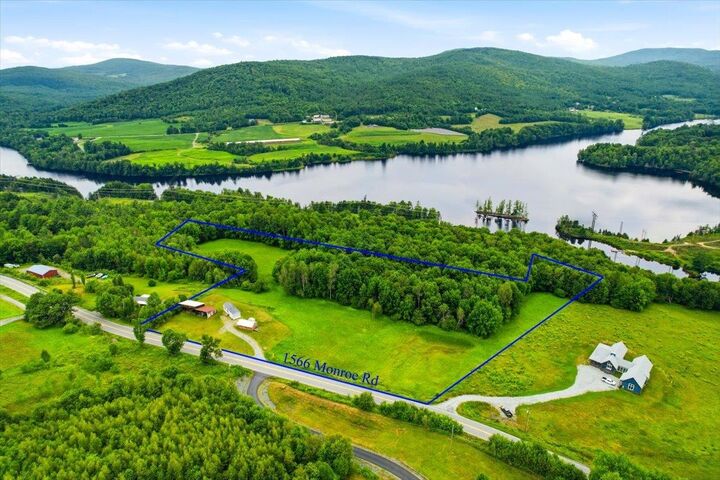 Property Photo:  1566 Monroe Road  NH 03561 