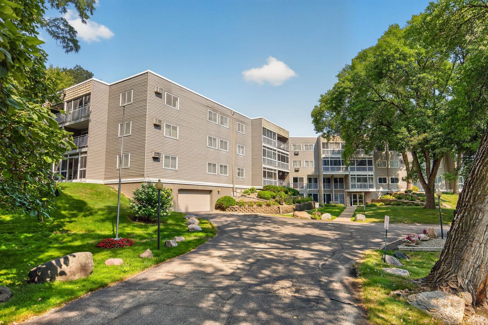 Property Photo: 135 Viking Drive E 309 MN 55117