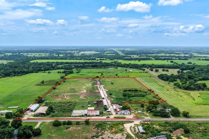 Property Photo:  270 Farm Road 2560  TX 75482 