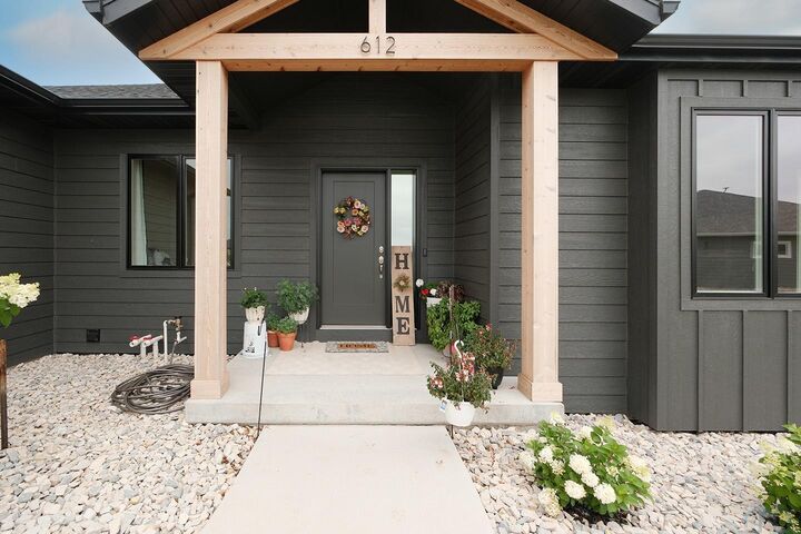 Property Photo:  612 18th Street SE  IA 51250 