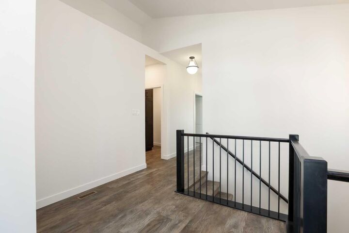 Property Photo:  562 Malahat Green W  AB T1J 5W4 
