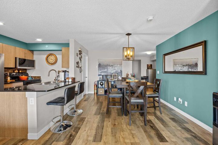Property Photo: 7110 80 Avenue NE 401 AB T3J 0N4