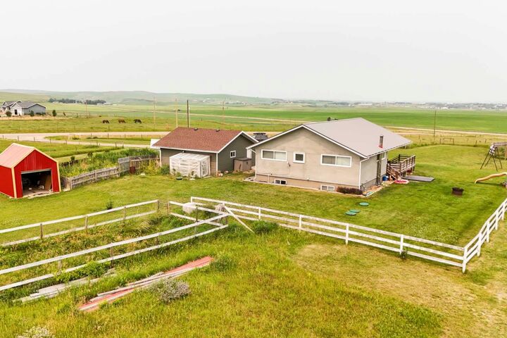 Property Photo: 25021 Rge Rd 254 AB T0K 0K0