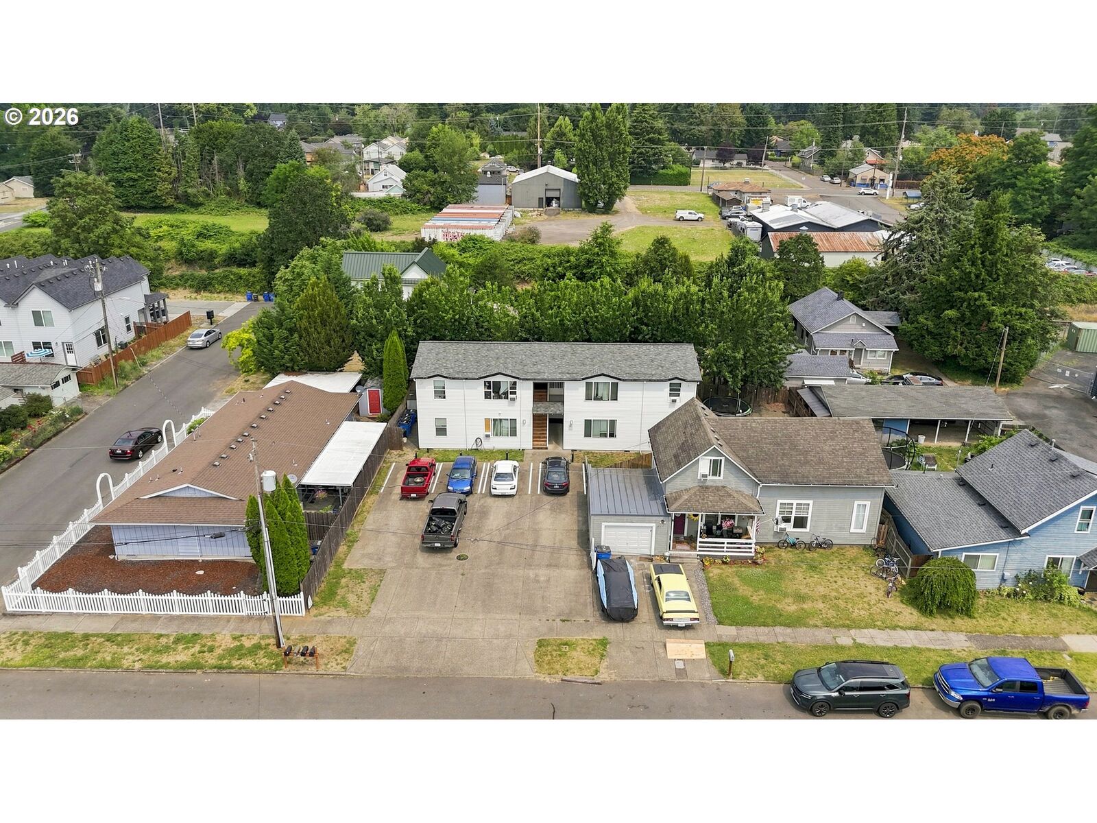 Property Photo:  2119 C St  WA 98671 