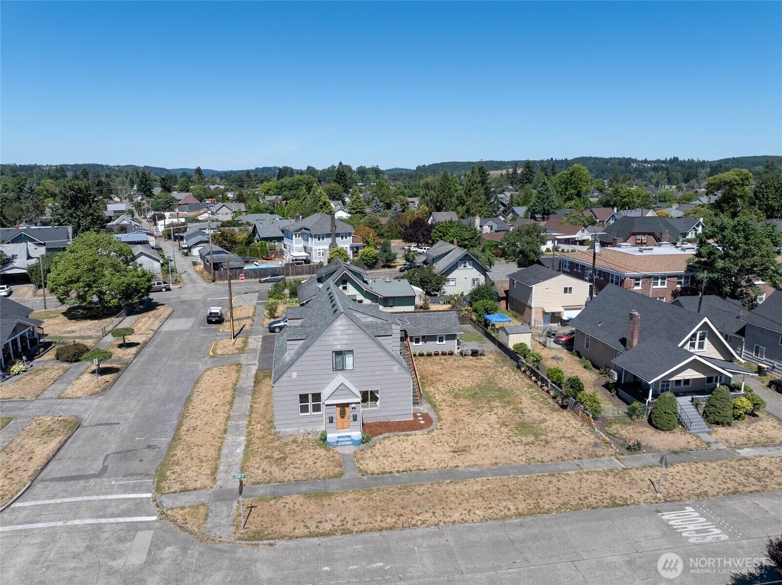 Property Photo:  517  Center Street  WA 98531 
