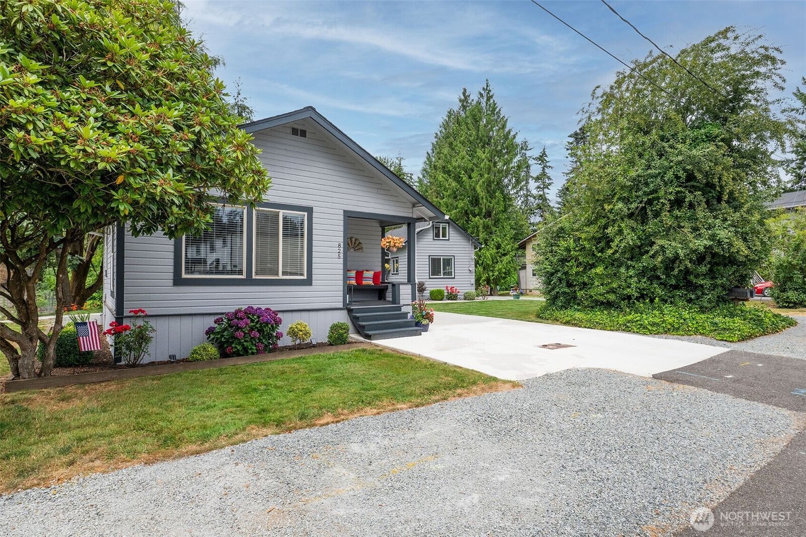 Property Photo: 845 3rd Avenue NW WA 98027