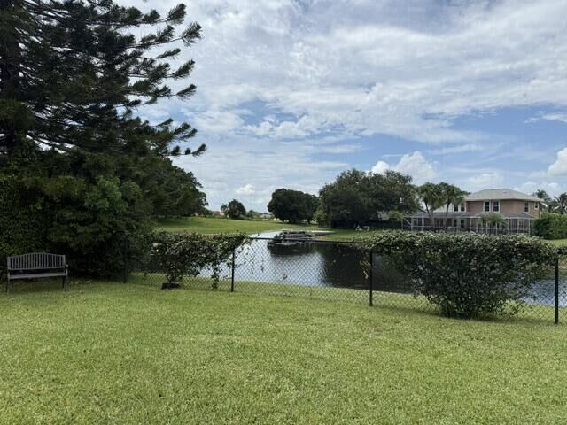 Property Photo: 1848 Lynton Circle FL 33414
