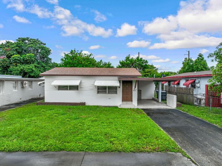 Property Photo: 6340 Washington Street FL 33023