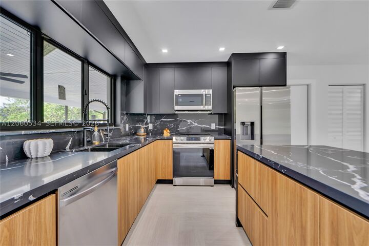 Property Photo: 17680 SW 54th St . FL 33331