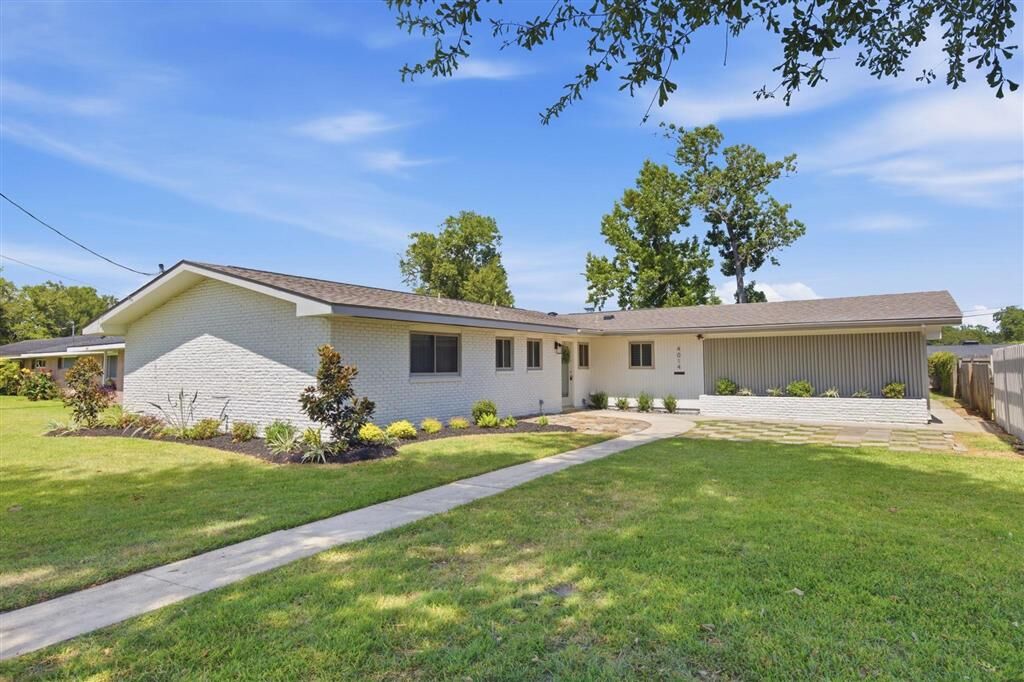 Property Photo:  4014 Pleasant Drive  LA 70605 
