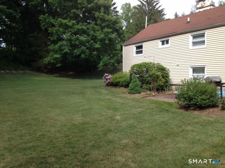 Property Photo:  15 Earl Avenue  CT 06514 