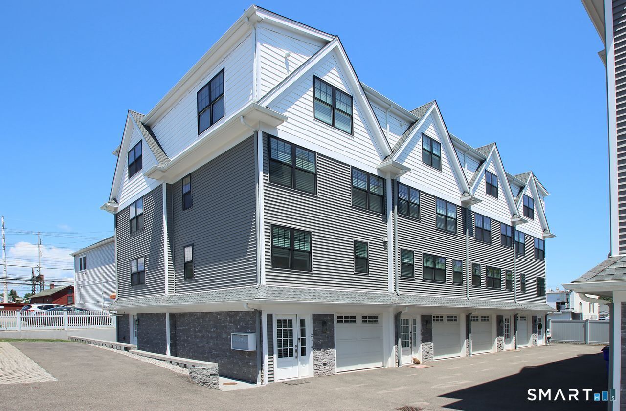 Property Photo: 25 Beaumont Street 25 CT 06824