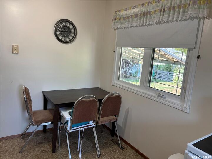 Property Photo: 8 Whyte Place SK S9H 1P8