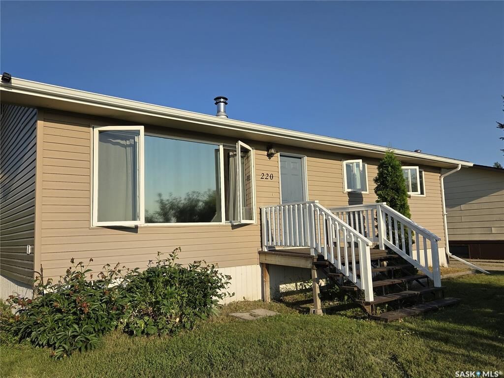 Property Photo: 220 4th Street NW SK S0A 4J0