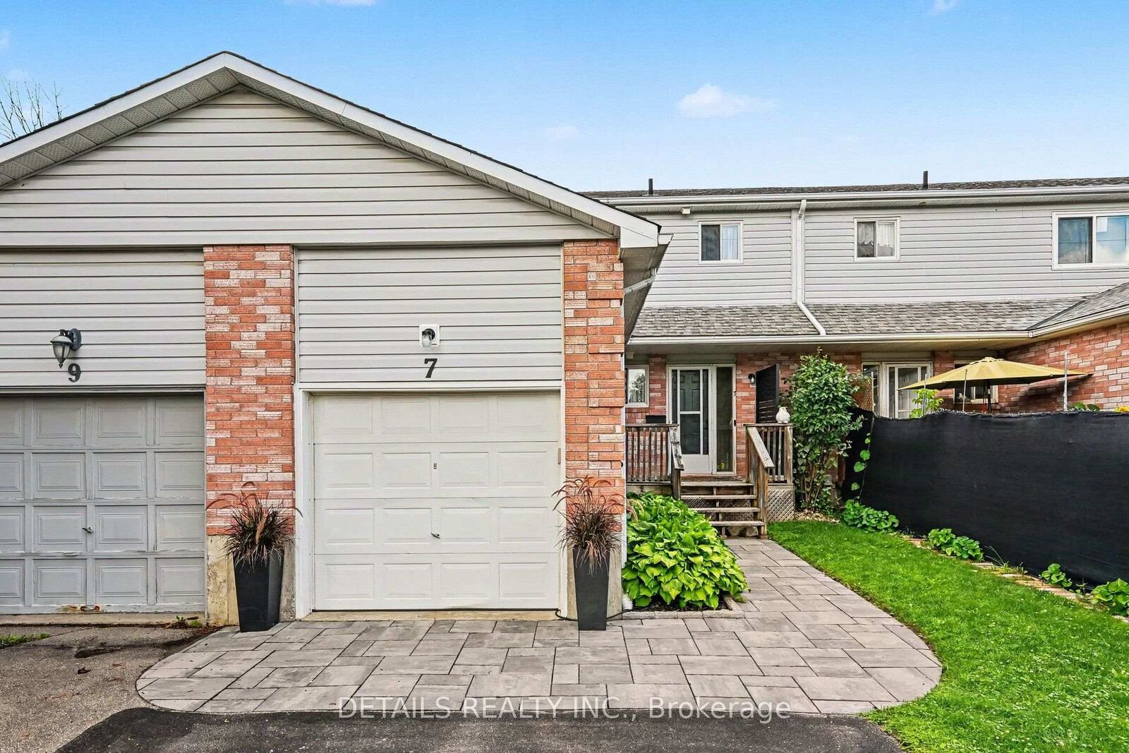 Property Photo: 7 Isabella Street ON K7H 3H3