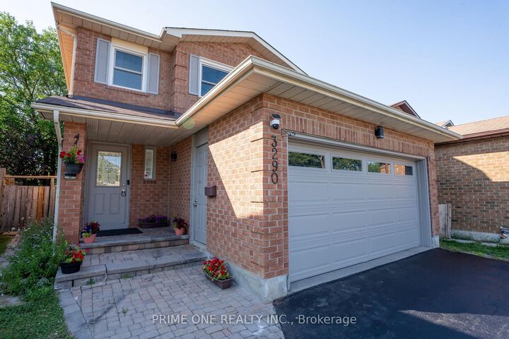 Property Photo: 3290 Cambourne Crescent ON L5N 5P7