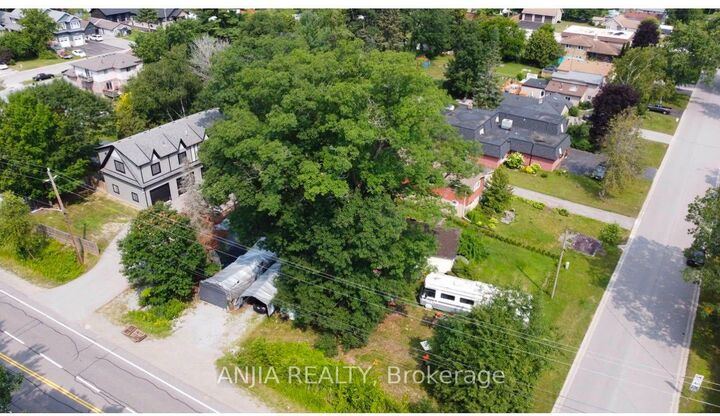 Property Photo: 2 Oak Avenue ON L9N 1A1