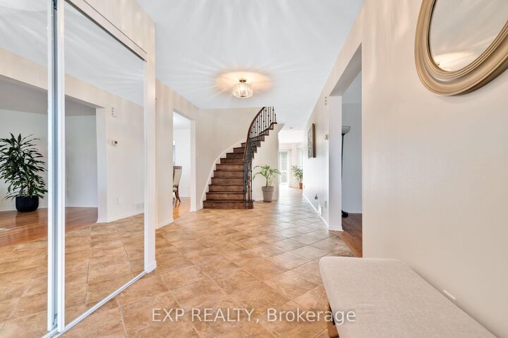 Property Photo: 103 Flamborough Way ON K2K 2G1