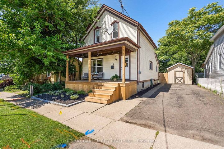 Property Photo: 13 Maple Street ON L2R 2A6
