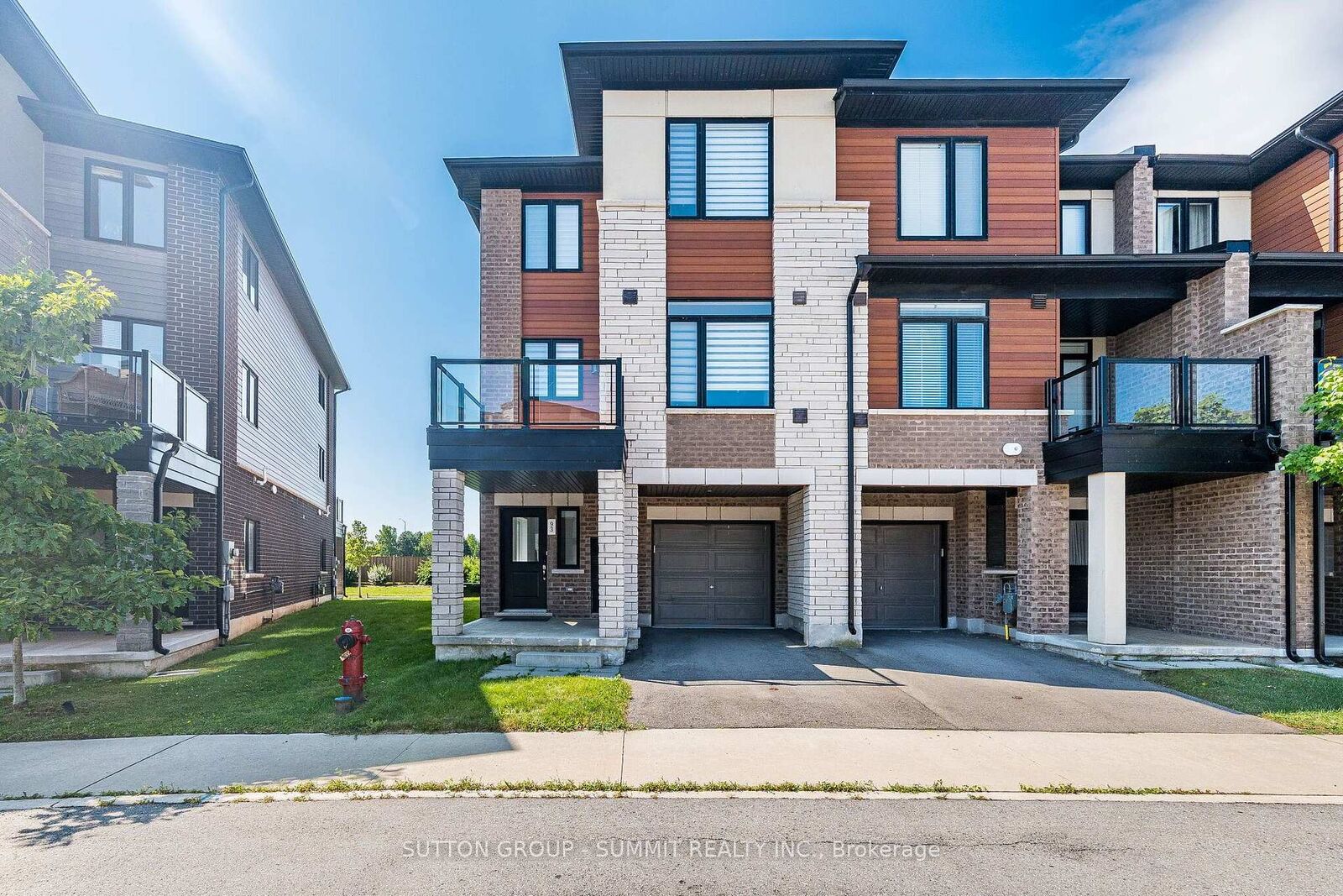 Property Photo: 590 North Service Road 93 ON L8E 0K5