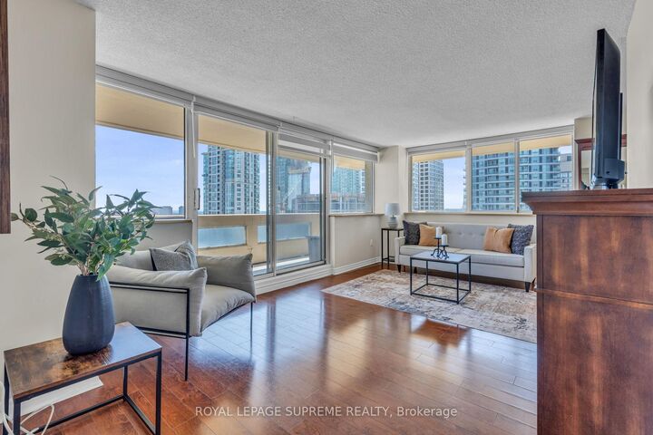 Property Photo: 3590 Kaneff Crescent 1907 ON L5A 3X3