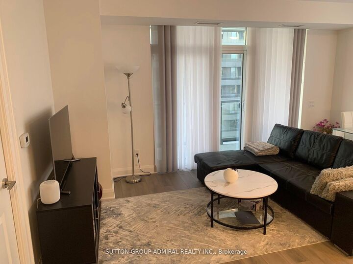 Property Photo: 20 Gatineau Drive 702 ON L4J 0L3