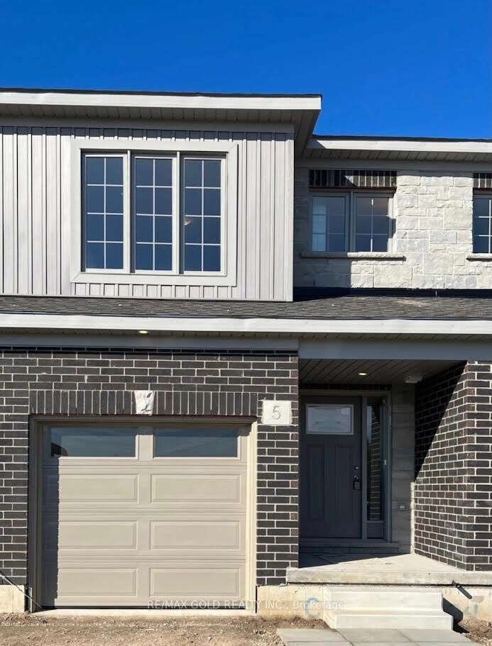 Property Photo: 5 West Mill Street ON N0B 1E0