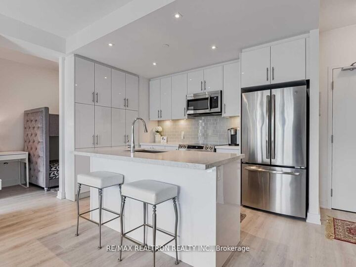 Property Photo:  375 Sea Ray Avenue 322  ON L9S 0N9 