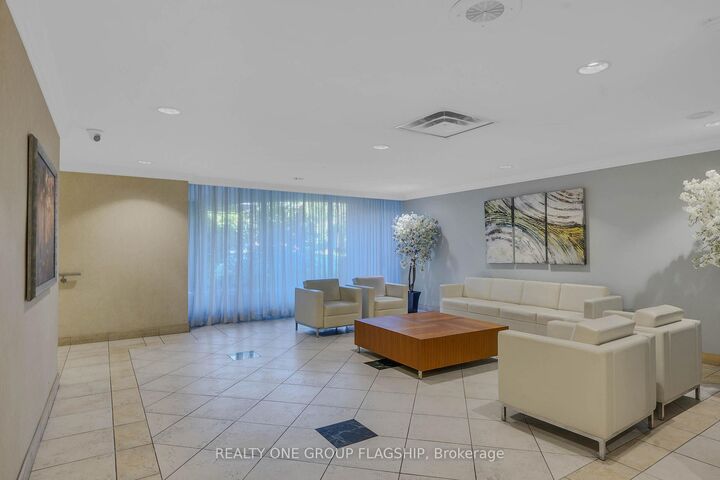 Property Photo:  61 Richview Road 1401  ON M9A 4M8 