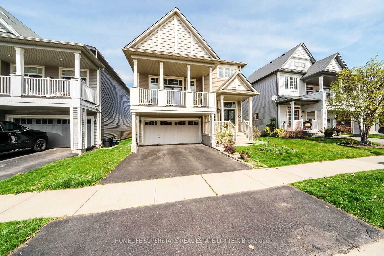Property Photo: 84 Lambert Crescent ON N3T 0E9