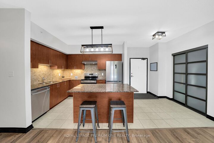 Property Photo: 161 Wellington Street E 204 ON L9R 0R8