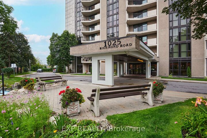 Property Photo: 1025 Richmond Road 704 ON K2B 8G8