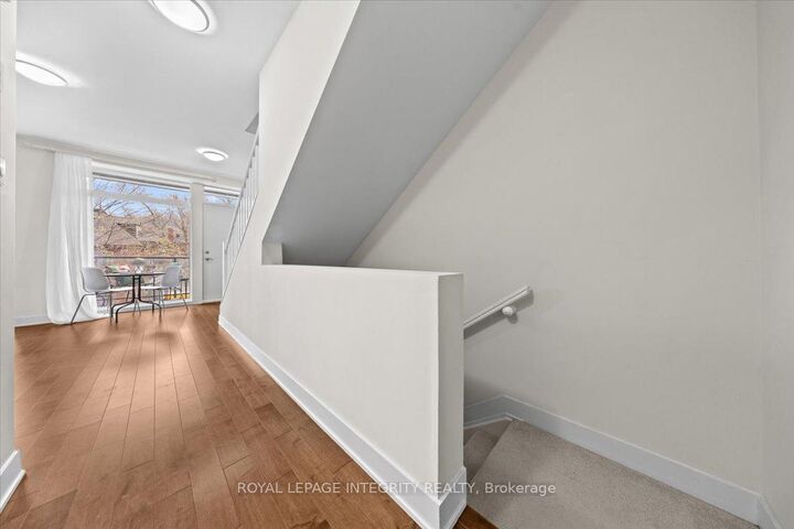 Property Photo: 78 Holmwood Avenue 9 ON K1S 2P1
