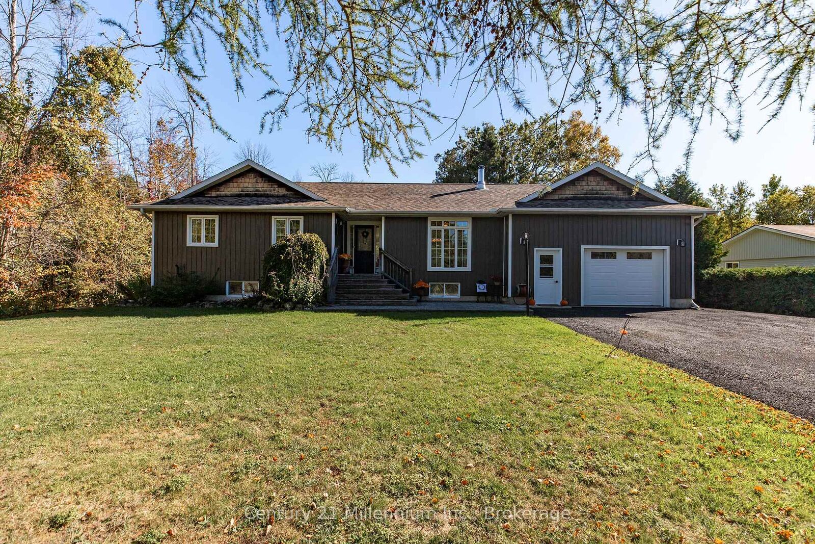Property Photo: 23 Pierce Street N ON N0H 2T0
