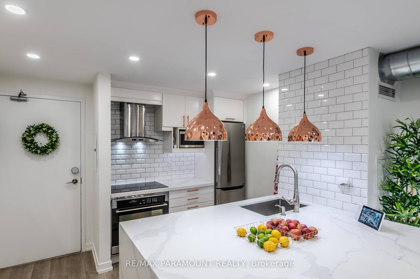 Property Photo: 1410 Dupont Road 315 ON M6H 0B6