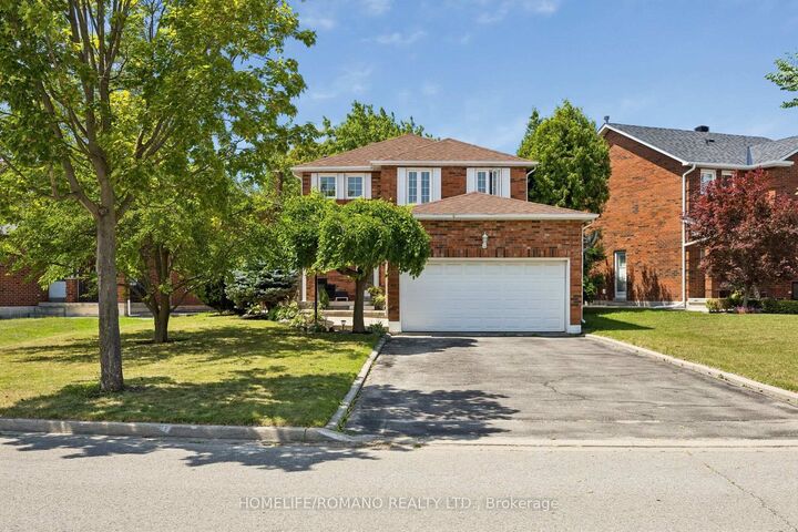 54 Links Road — photo 1