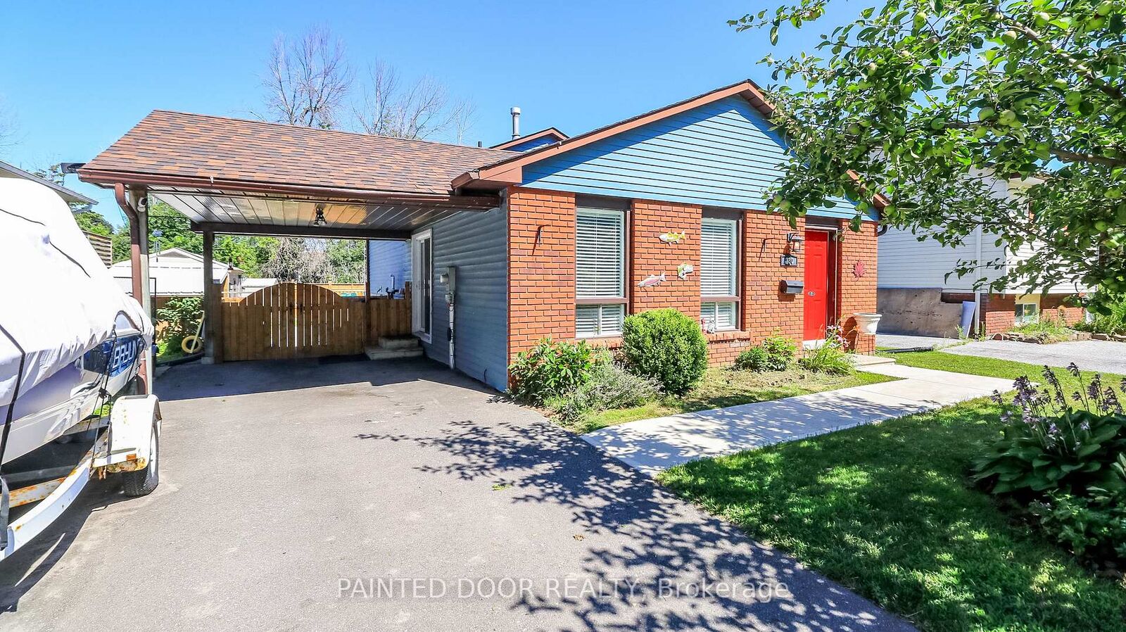 Property Photo: 230 Shannon Street ON L3V 7B8