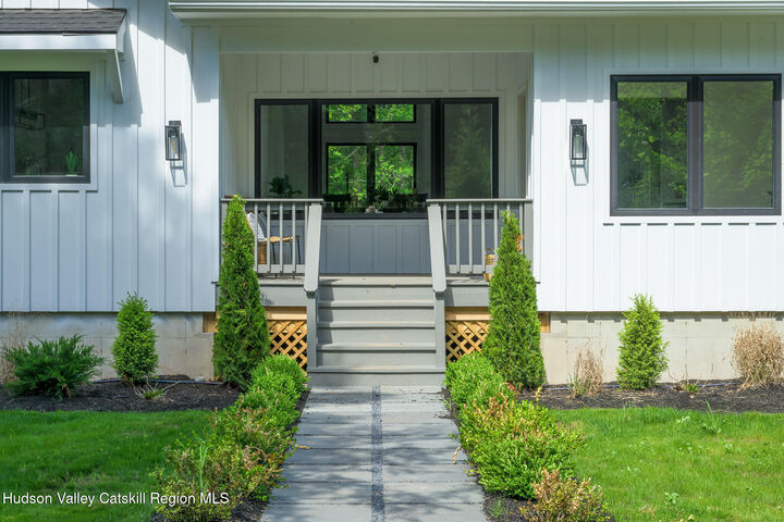 Property Photo:  305 Mitchell Hollow  NY 12496 