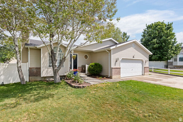 Property Photo:  885 E 900 N  UT 84074 