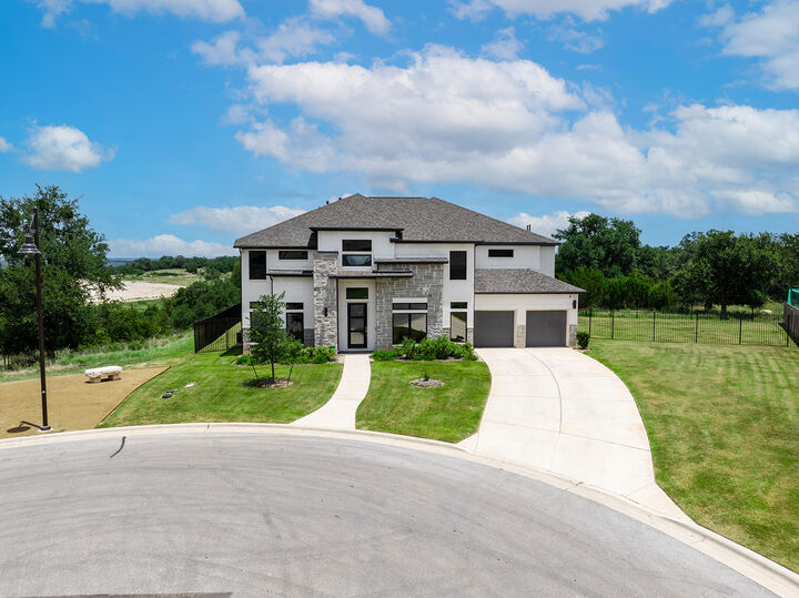Property Photo:  216 Rosetta Loop  TX 78642 