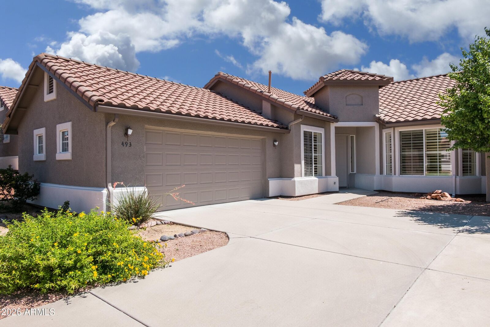 Property Photo:  493 S Valle Escondido --  AZ 86325 